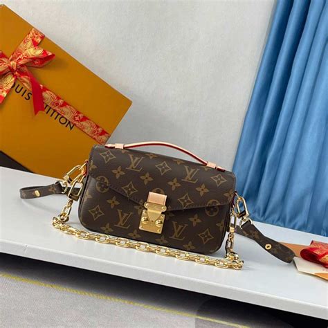 lv pochette 2021|Pochette Métis Monogram .